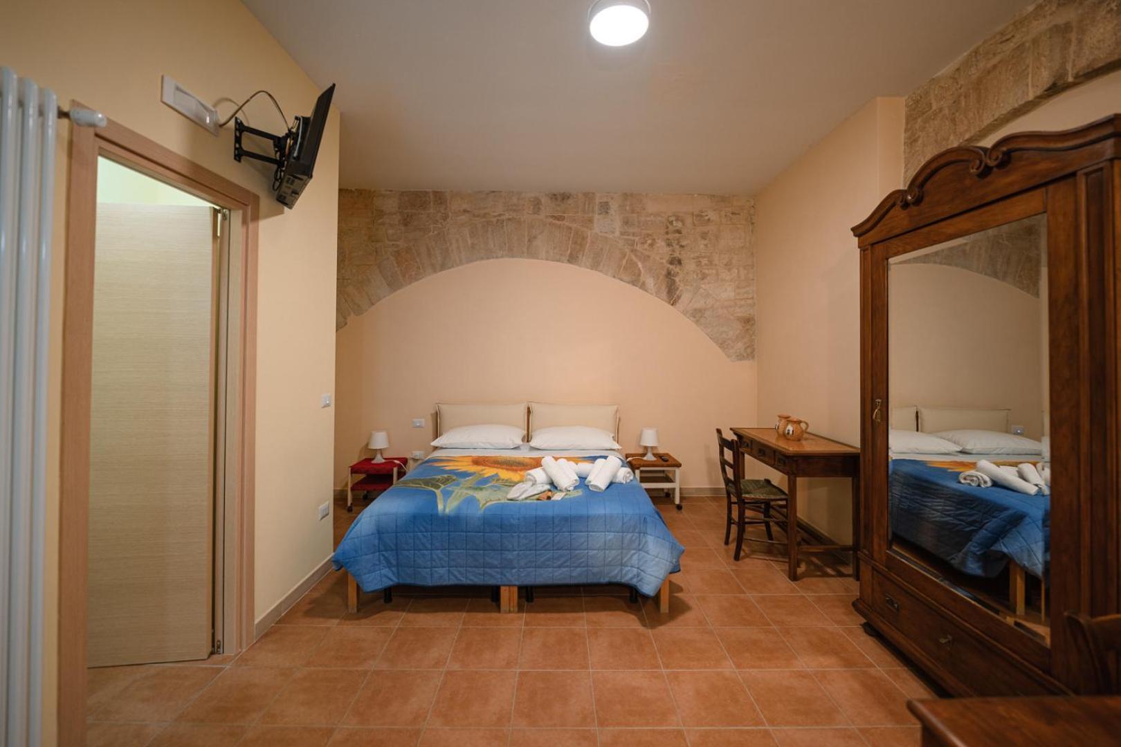 La Piccola Torre Hotel Bisceglie Exterior foto